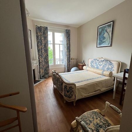Hyper Centre ,Jolie Chambre Climatisee Avec Parking Securise Gratuit Clermont-Ferrand Exteriör bild