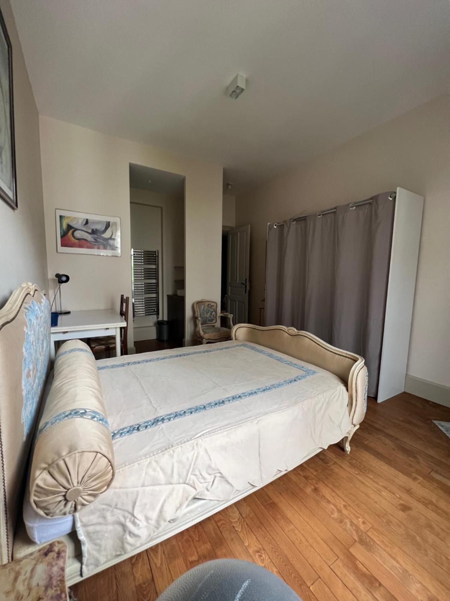 Hyper Centre ,Jolie Chambre Climatisee Avec Parking Securise Gratuit Clermont-Ferrand Exteriör bild